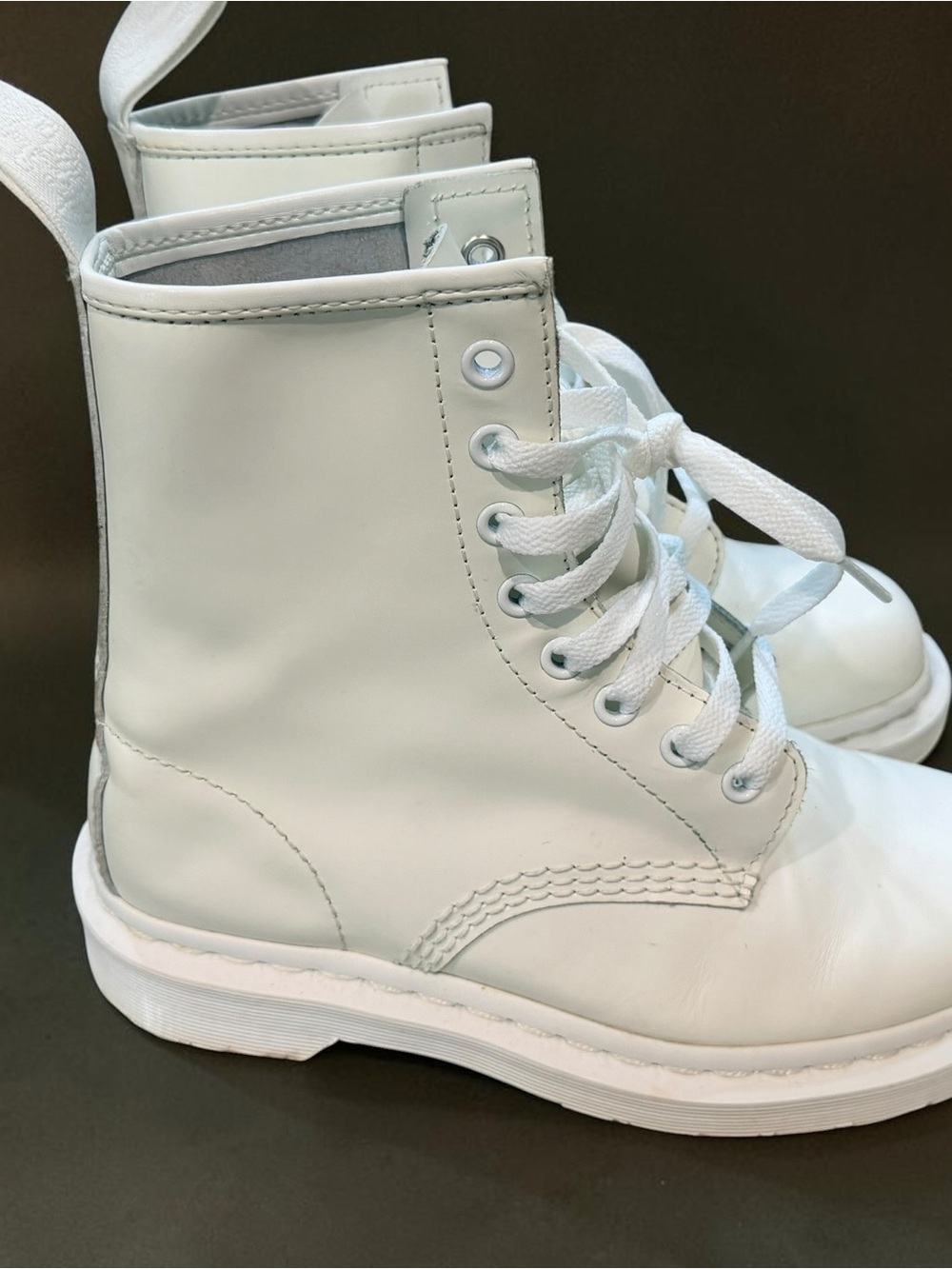Dr. Martens 1460 Mono Smooth White 8-Eye Boots 14357 Made in Vietnam Size 5